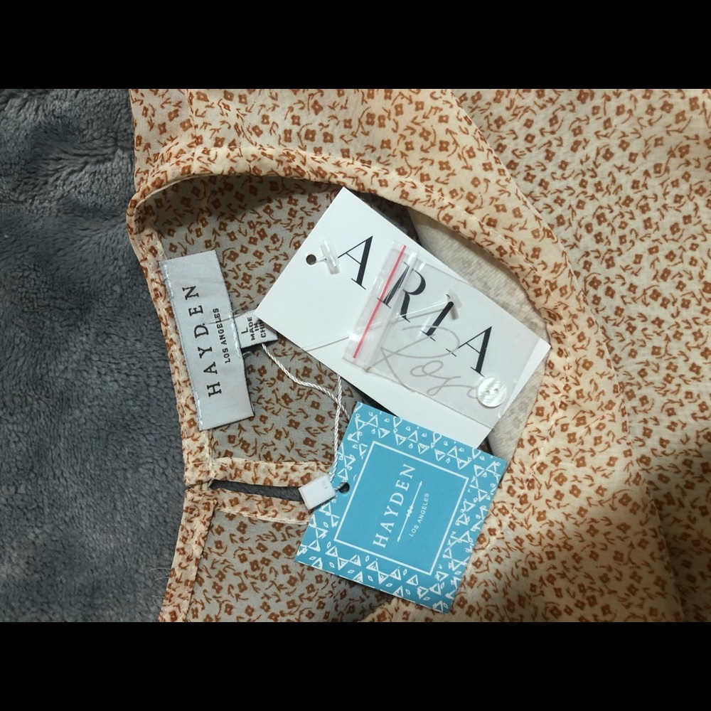 Women’s Top Size L - Picture 2 of 4